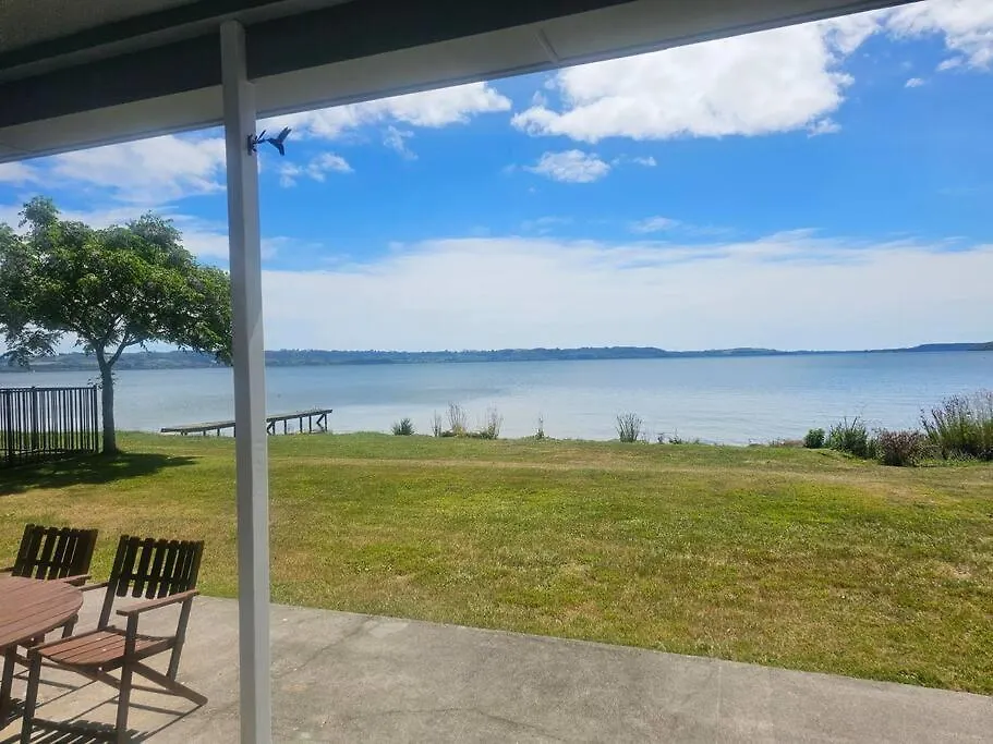 Holiday home Blue Cottage, On The Lake Rotorua